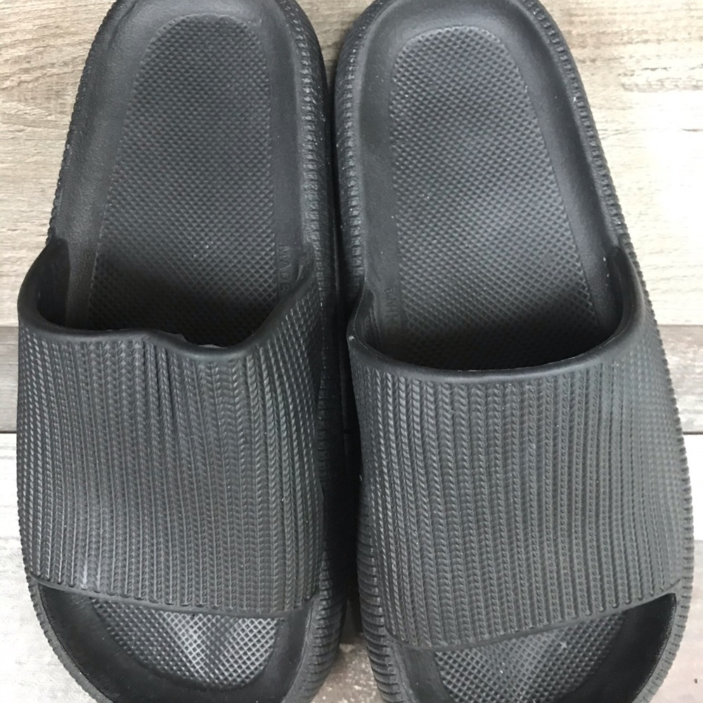 ‼️SOLD‼️ Sootheez slides